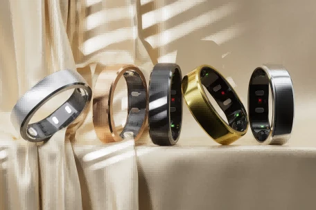 Best Smart Ring: Smart Watch vs Smart Ring for Everyday Health